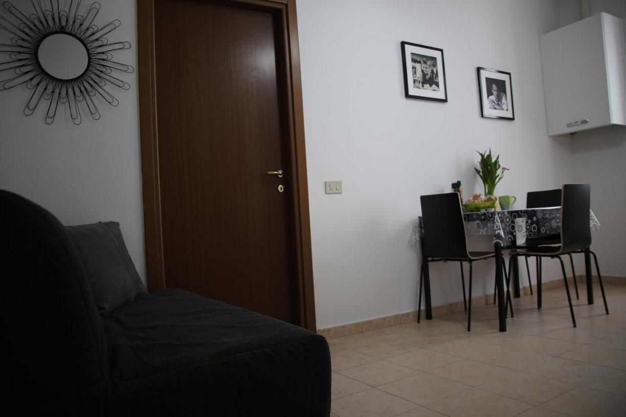Home&Breakfast La Madonnina 013136-CNI-00001 Lurago dʼErba Exterior foto